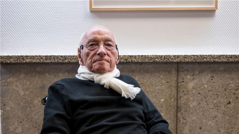 Gründer der konkreten Poesie – Eugen Gomringer ist tot Im Januar feierte Eugen Gomringer noch seinen 100. Geburtstag bei einer Ausstellung mit seinen Gedichten in Rehau. (Archivbild)