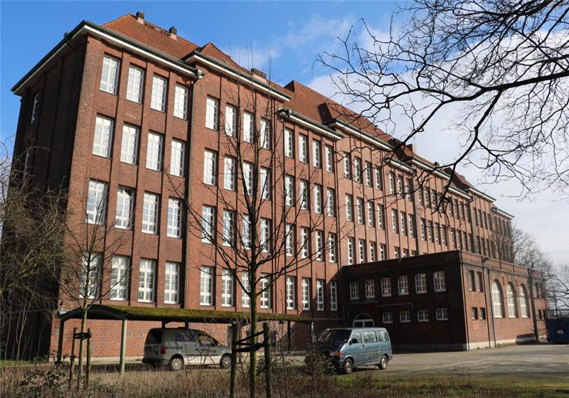 Der Kindermord am Bullenhuser Damm Im Keller der Schule am Bullenhuser Damm, dem Ort der schrecklichen Ereignisse des 20. April 1945, erinnert heute eine Gedenkstätte an die Opfer. Foto: Albert