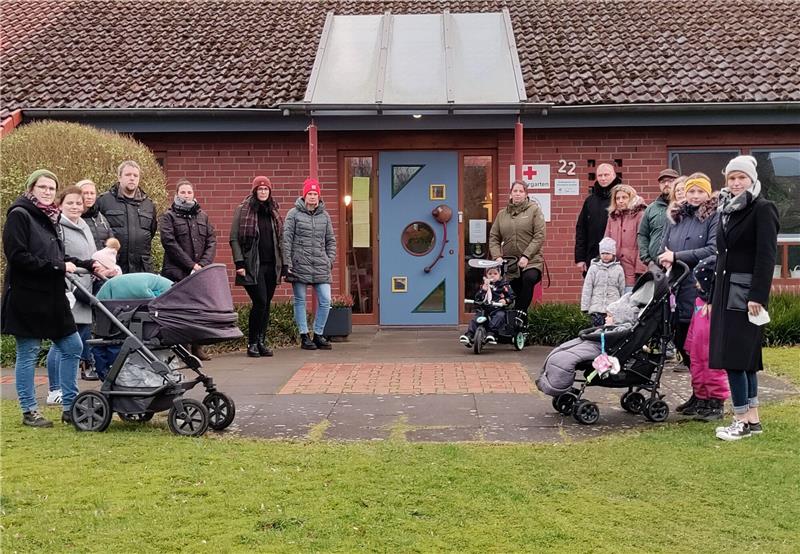 Im Kindergarten „Ratz und Rübe“ in Bliedersdorf werden Eltern immer wieder vor der Tür abgewiesen. Grund: der Personalmangel. Die Eltern sind wütend und ratlos. Foto: Lohmann