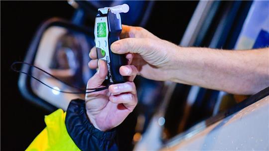 Im Kreis Rotenburg ließ die Polizei mehrere Autofahrer „pusten“ - und wurde fündig.