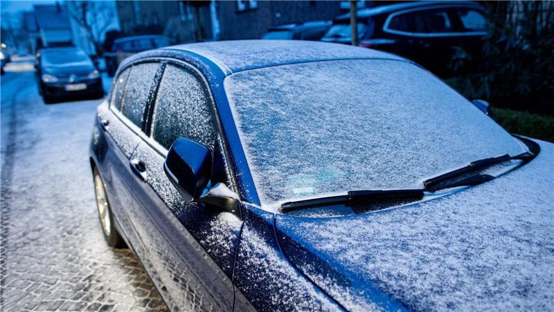 Im Landreis Wesermarsch wird ausdrücklich vor dem Betreten von Eisflächen gewarnt.