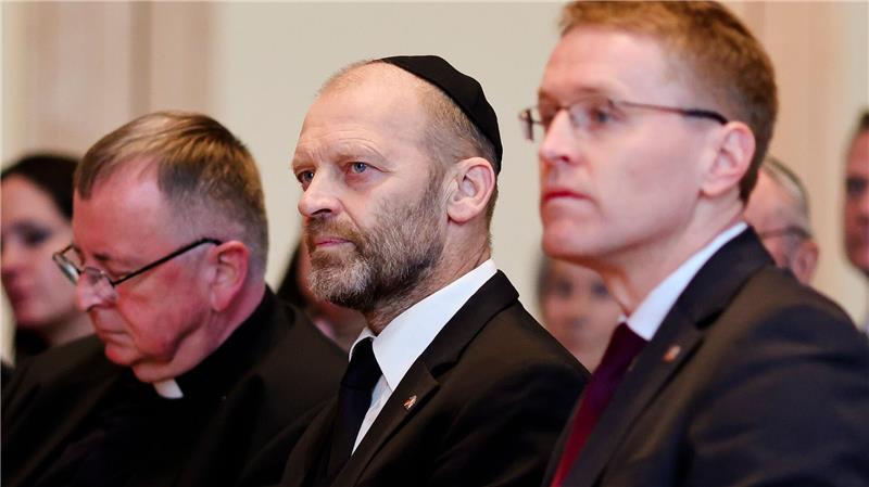Im Landtag in Kiel wurde mit einem Empfang das jüdische Lichterfest Chanukka gefeiert.