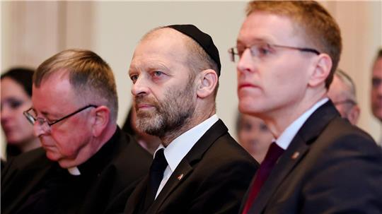 Im Landtag in Kiel wurde mit einem Empfang das jüdische Lichterfest Chanukka gefeiert.