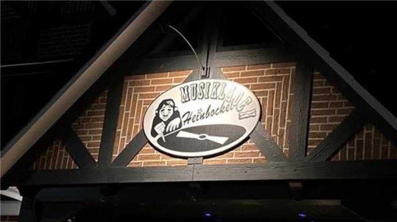 Tanzen und feiern in Heinbockel: Unbeschwerte Disco-Nacht nur für Frauen Im Musikladen Heinbockel feiern Mitte November nur Frauen - die Landfrauen laden zur Bee Happy-Party ein.