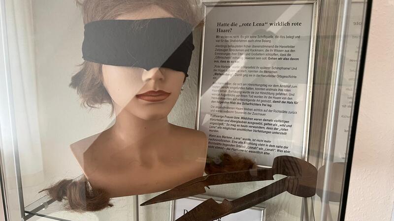 Rote Lena: Neue Spuren zur Harsefelder Giftmischerin Im Obergeschoss des Museums befindet sich jetzt eine Dauerausstellung über die rote Lena.