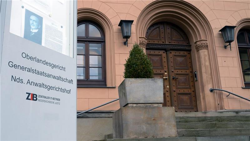 Im Oberlandesgericht Celle startet der Prozess gegen eine mutmaßliche Unterstützerin der Terrormiliz „Islamischer Staat“. (Archivbild)