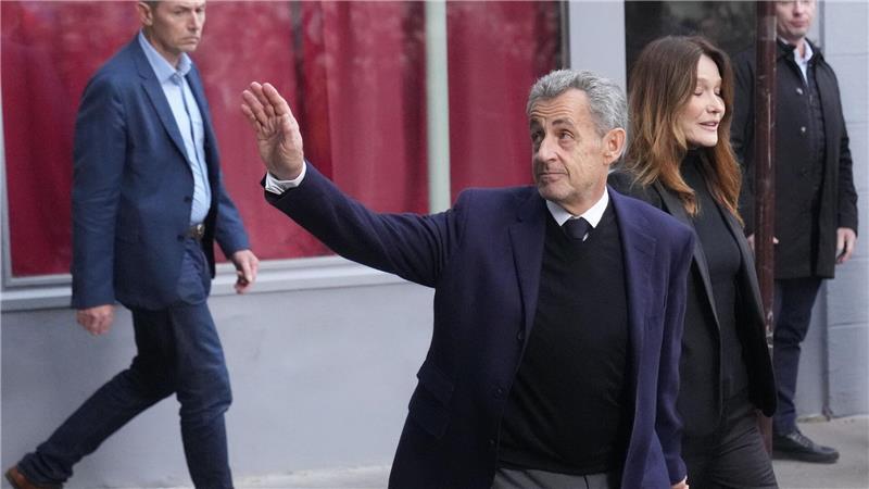 Im Oktober musste Sarkozy ins Gefängnis. (Archivbild)