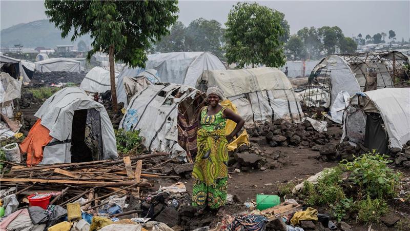 Im Ostkongo leben bis zu vier Millionen Binnenflüchtlinge oft unter sehr beengten Verhältnissen. (Archivbild)