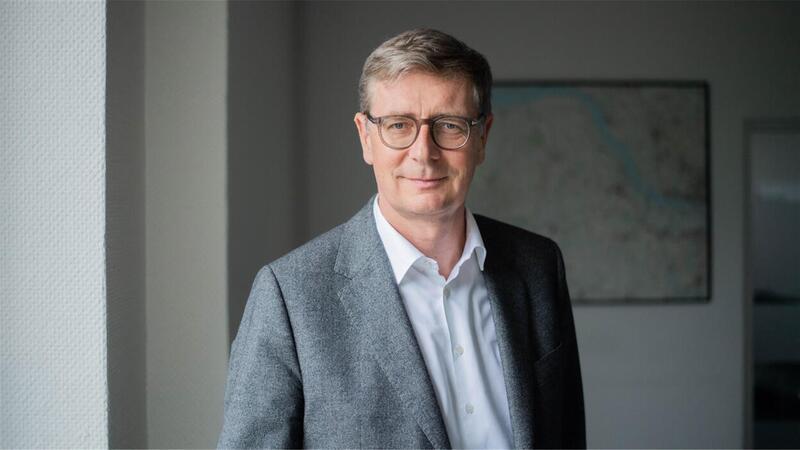 Im Porträt: Dr. Hendrik Heerma, Rechtsanwalt, Steuerberater und Fachanwalt für Insolvenz- und Sanierungsrecht. Foto: Hartmann