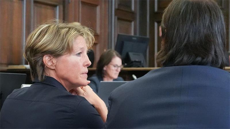 Im Prozess gegen Christina Block hat eine Sachverständige ihr Gutachten zu den Folgen der Entführung für die Kinder vorgetragen.
