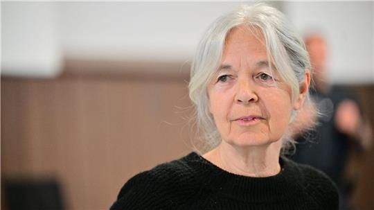 Im Prozess gegen die ehemalige RAF-Terroristin Daniela Klette wegen Raubüberfällen wird das Plädoyer der Verteidigung erwartet. 