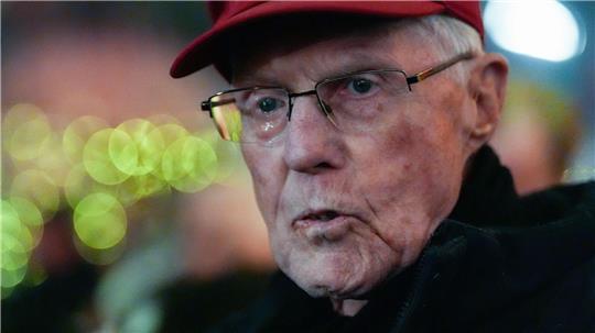 Im Prozess um die Entführung der Kinder von Christina Block will das Gericht eine enge Mitarbeiterin von Eugen Block, dem Gründer der Steakhaus-Kette „Block House“ und Vater der angeklagten Unternehmerin, als Zeugin vernehmen. (Archivbild)