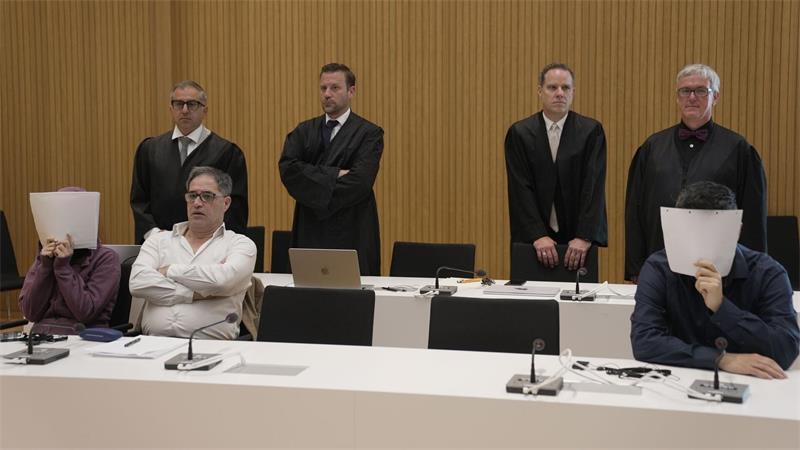 Im Prozess um die Versklavung zweier jesidischer Mädchen hatte das angeklagte Ehepaar das letzte Wort.