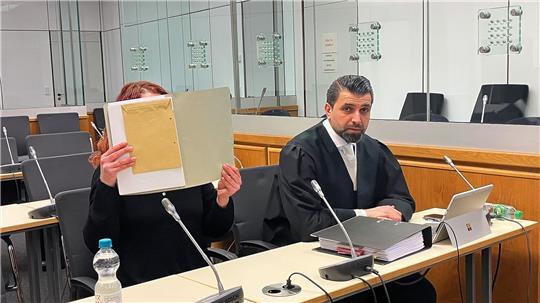 Im „Reichsbürger“-Prozess am OLG Celle wurde die Angeklagte schuldig gesprochen - auf eine Strafe verzichtet das Gericht.  (Archivbild)