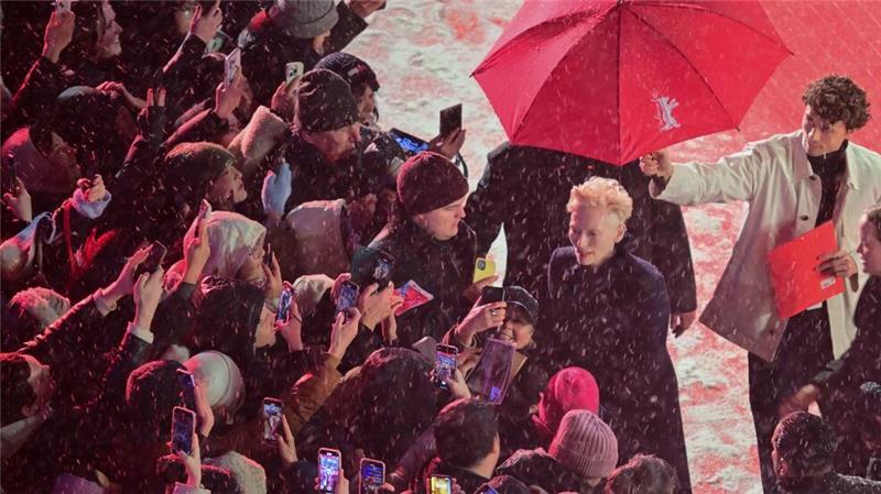 Im Schnee von Fans gefeiert: Tilda Swinton.