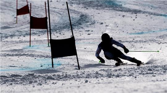 Im Ski-Weltcup wird es künftig nach einem Beschluss des Weltverbandes FIS Geschlechtertests geben. (Archivfoto)