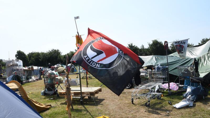 Im Sommer 2022 hatte es auf Sylt erstmals ein Punk-Camp gegeben. (Symbolbild)