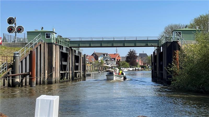 Im Sommer beginnt der Neubau der Cranzer Rollbrücke von 1959.