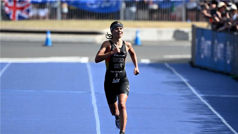 Lisa Tertsch erste deutsche Triathlon-Weltmeisterin Im Sprint zum WM-Titel: Lisa Tertsch