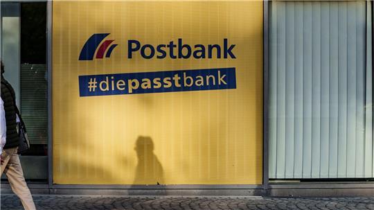 Im Tarifkonflikt bei der Postbank macht Verdi erneut mit Warnstreiks Druck. (Archivbild)
