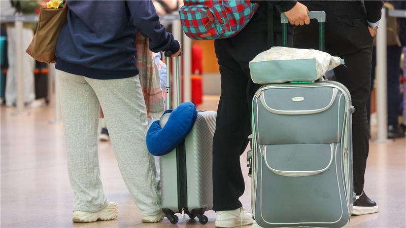 Im Zeitraum der Frühjahrsferien werden rund 625.000 Passagiere am Hamburger Flughafen erwartet. (Archivbild)