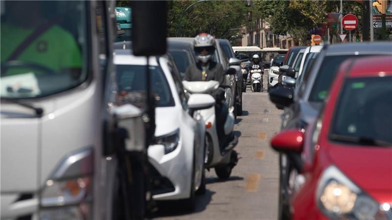 Im Zentrum Palmas gibt es seit Jahresbeginn eine Umweltzone, in die Urlauberautos mit ausländischem Kennzeichen - auch wenn sie schadstoffarm oder sogar elektrisch sind - nicht einfahren dürfen. (Archivbild) 