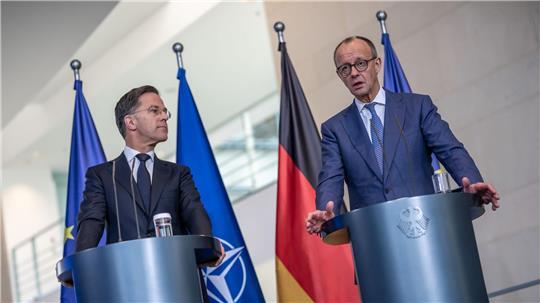 Im Zentrum der Gespräche von Kanzler Friedrich Merz (CDU) mit Nato-Generalsekretär Mark Rutte standen die Verhandlungen über eine Friedenslösung für die Ukraine.