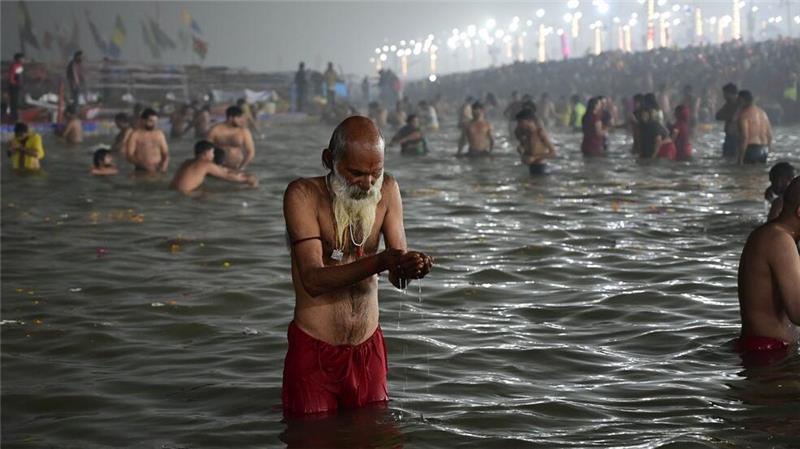 Im Zentrum stehen rituelle Waschungen.