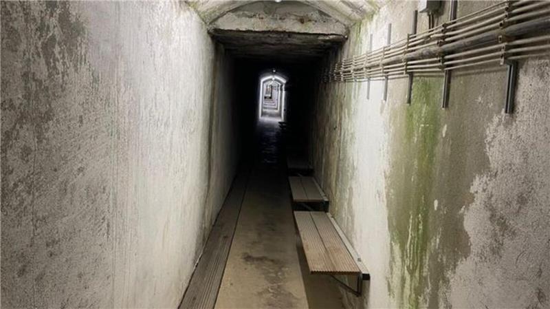 Im Zivilschutzbunker verharrte die Helgoländer während des Angriffs am 18. April 1945 und wurde in den darauffolgenden Tagen evakuiert.