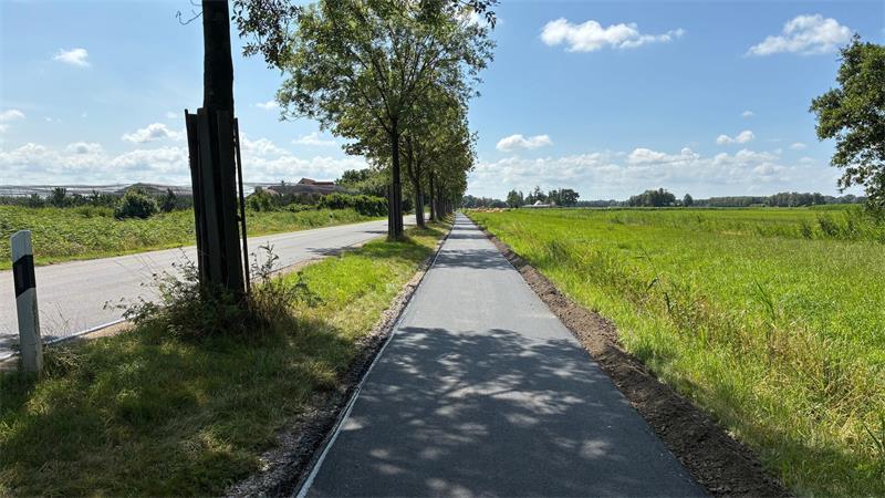 Sanierung der K65: Fahrbahn wieder frei für Autos und Zweiräder Im Zuge der Fahrbahnsanierung der K 65 wurde auch der Radweg erneuert.