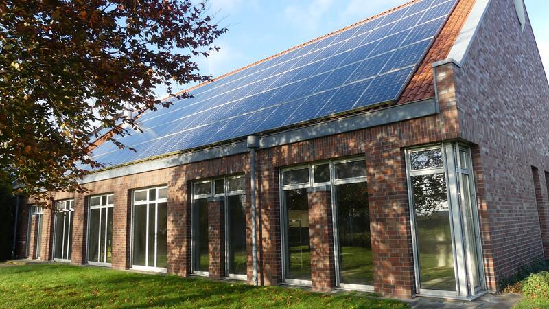 Neue Hoffnung für Eltern: Lage bei Krippenplätzen soll sich entspannen Im ehemaligen Asseler Kreissparkassengebäude laufen die Umbauarbeiten. 2024 soll die neue Kita eröffnen.