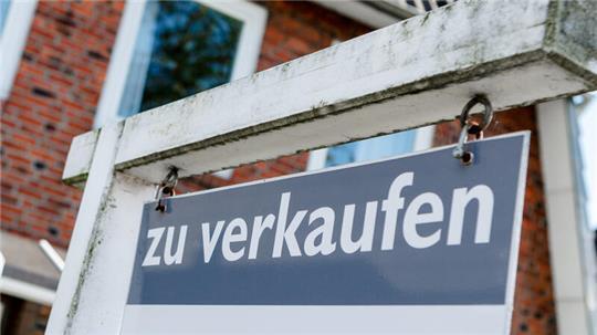 Im errechneten Mittel (Median) fielen die Immobilienpreise im Landkreis Stade 2024 leicht.
