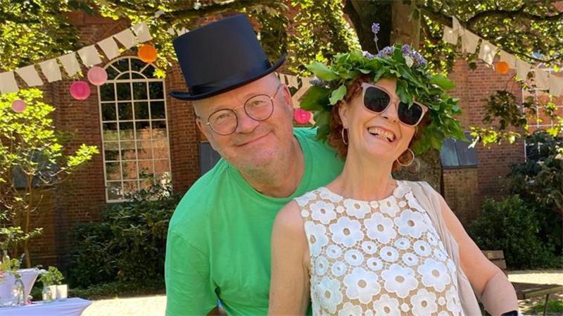 Spontan-Hochzeit: Die schönsten Bilder der Trauungen im Landkreis Stade Im ganzen Landkreis Stade wurde am Freitag „einfach“ geheiratet, so wie hier in der Kirche Nikolai zu Borstel.