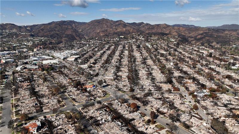 Im vorigen Januar hatten verheerende Brände ganze Viertel von Los Angeles verwüstet. (Archivbild)