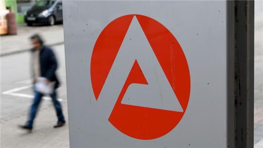 Im Oktober 2023 gibt es 165.000 Arbeitslose mehr als vor einem Jahr.