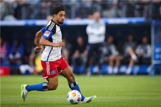 Immanuel Pherai lenkte das HSV-Spiel gegen Schalke famos. Foto: dpa