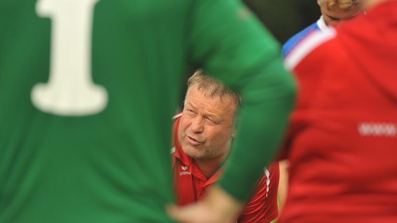 „Ernüchternd und enttäuschend“: Immenbeck auch im Derby ohne Cheftrainer Immenbecks Co-Trainer André Stein kann sich vorstellen, die Mannschaft zu übernehmen.