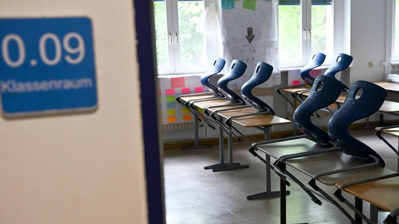 Immer mehr Auszubildende verlassen die Schule laut einem Verband schlecht ausgebildet. (Symbolbild)
