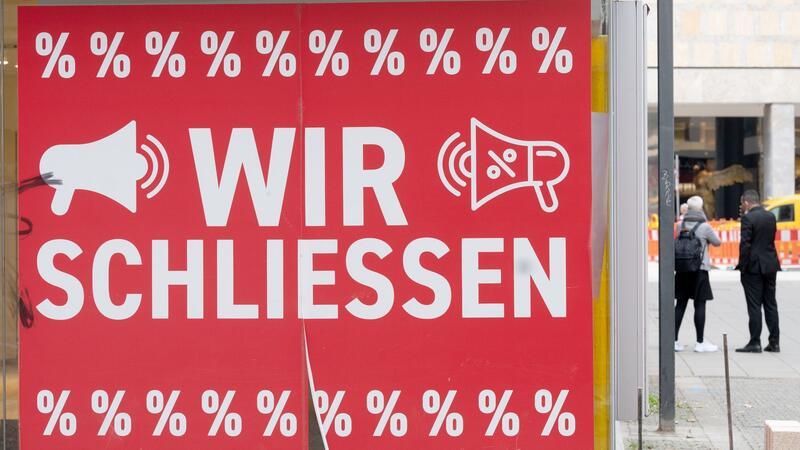Deutlich mehr niedersächsische Unternehmen melden Insolvenz an Immer mehr Firmen in Deutschland droht Experten zufolge wegen schwächelnder Konjunktur und steigender Kosten die Insolvenz.
