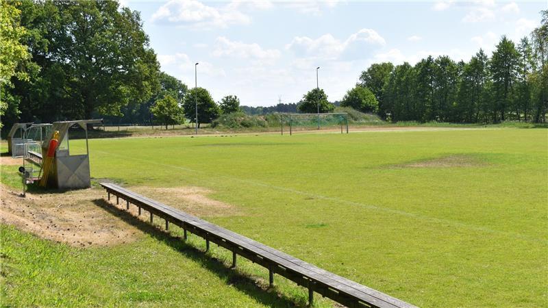 Immer mehr Plätze bleiben leer: Der deutsche Fußball hat ein Nachwuchsproblem.