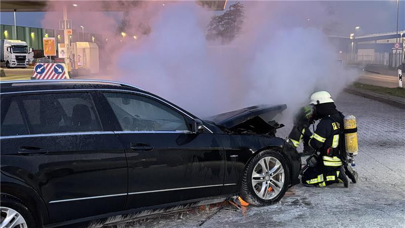 Immer wieder flammten Glutnester neu auf.