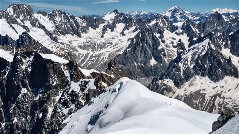 Immer wieder kommen im Mont-Blanc-Massiv Alpinisten ums Leben. (Archivbild)