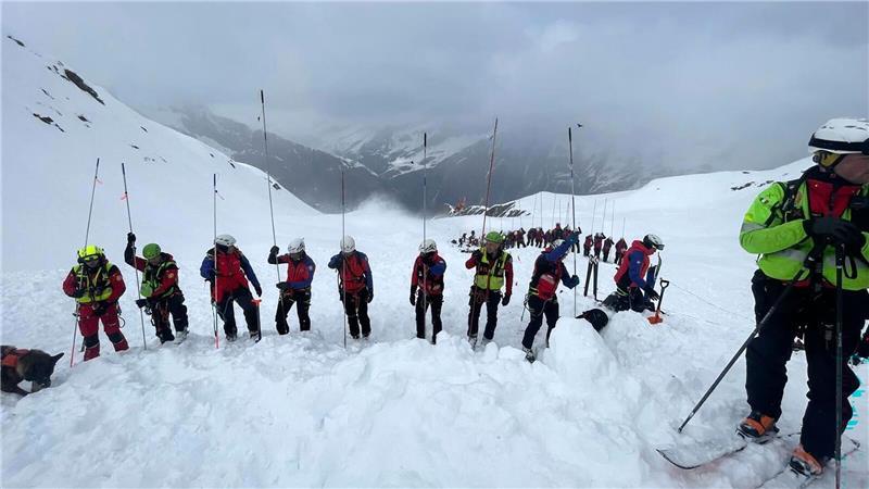 Immer wieder mussten diesen Winter Rettungsdienste ausrücken.