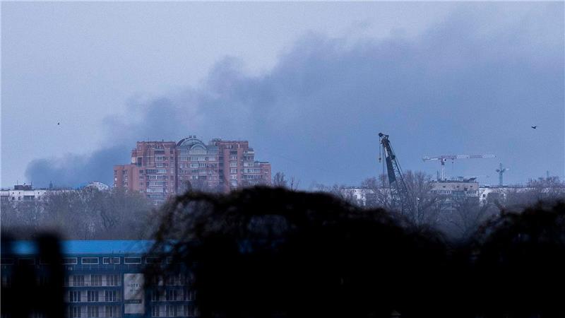 Ein Toter und Verletzte bei Raketenangriff auf Kiew Immer wieder wird Kiew zum Ziel russischer Drohnen und Raketen.