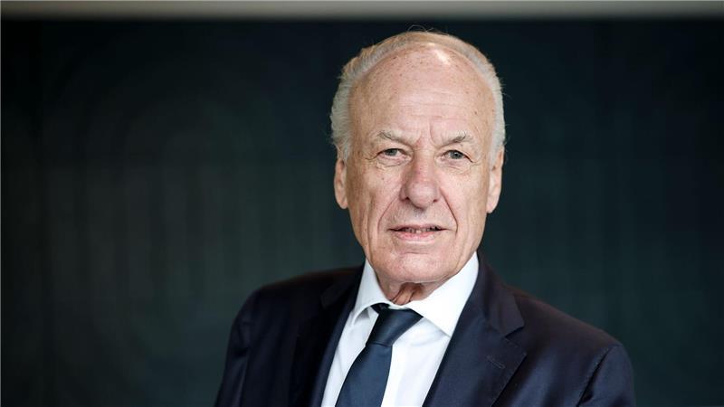 Immobilienunternehmer Becken will den Elbtower mit einem Konsortium erwerben und fertigstellen.