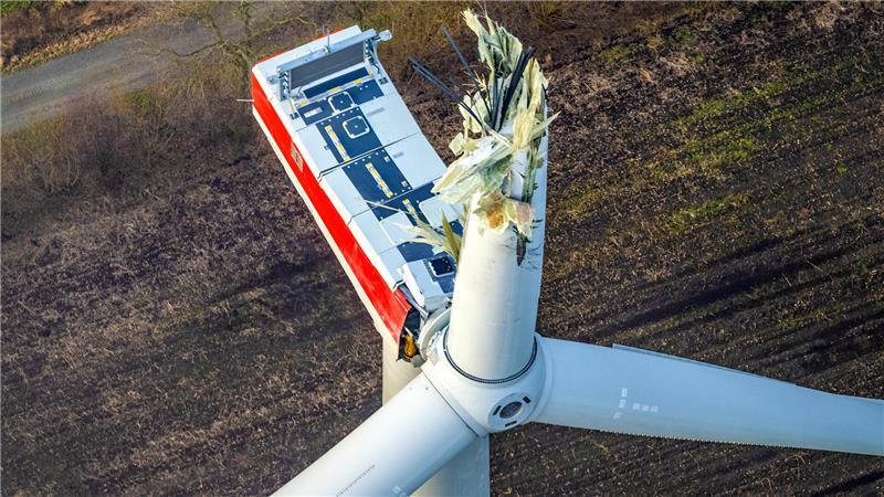 In Alfstedt im Kreis Rotenburg waren Flügel einer Windkraftanlage im Jahr 2023 gebrochen.