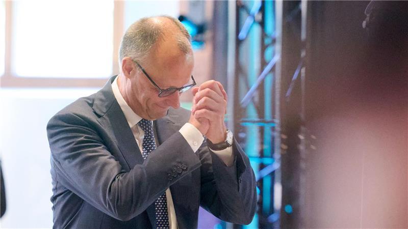 Merz: „Persönlich entschlossen“ zu neuem Aufbruch In Arnsberg wurde Merz von den CDU-Parteifreunden gefeiert.