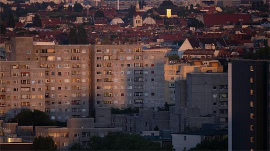 In Berlin ist die Debatte um die Vergesellschaftung großer Wohnungsbestände in vollem Gange. (Archivbild)