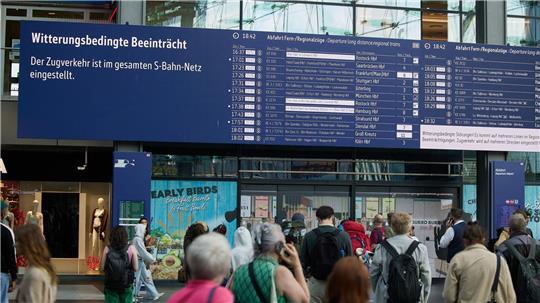 In Berlin stand der S-Bahn-Verkehr über Stunden still.