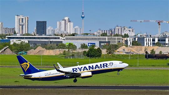 In Bremen ist im April 2027 Schluss für Ryanair. (Symbolbild)